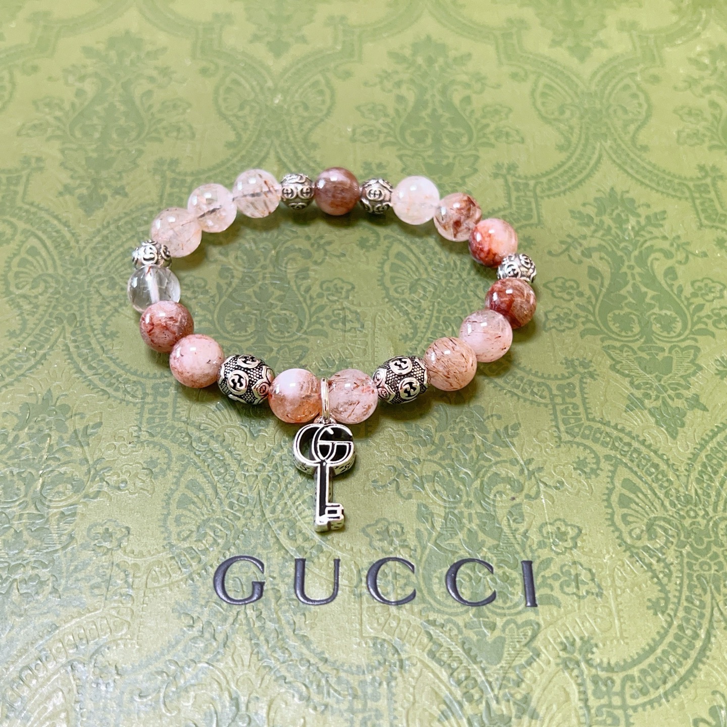 Gucci 新品发布𝐆𝐮𝐜𝐜𝐢古驰手链 最新款天然紫发晶手链档次更高 Anger Forest系列双g手链