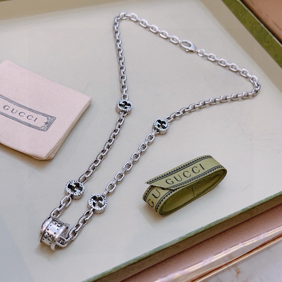 Gucci 不爆不发 抖音带货 首选 𝐆𝐮𝐜𝐜𝐢古驰项链最新款链条档次更高 Anger Forest系列双g 高端项链
