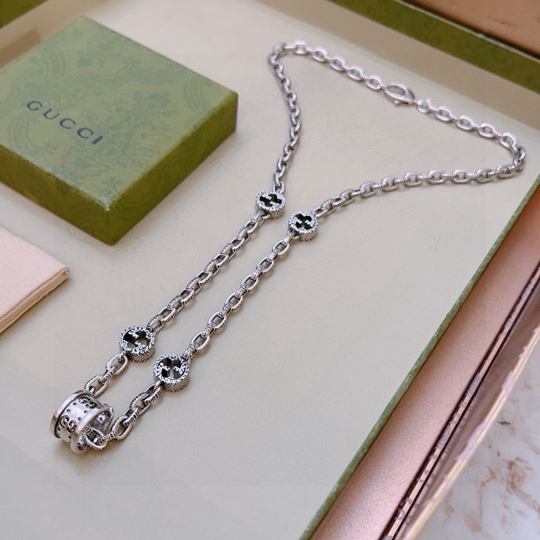 Gucci 不爆不发 抖音带货 首选 𝐆𝐮𝐜𝐜𝐢古驰项链最新款链条档次更高 Anger Forest系列双g 高端项链