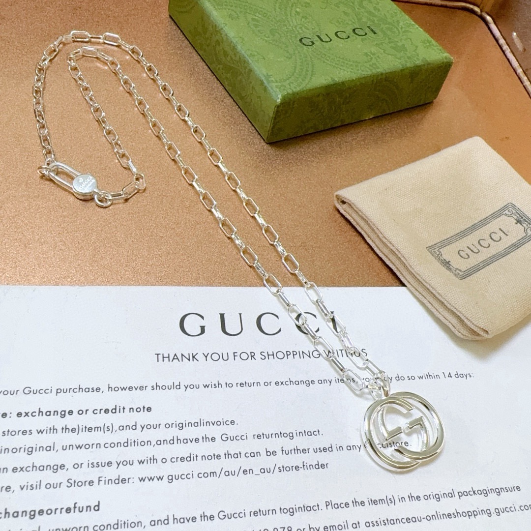 NO:705228,Batch of new product releases Italian official announcement Gucci necklace’s latest chain is of higher quality, same style as the star’s Anger Forest series, double G classic design concept necklace series, new Gucci necklace, details are distressed, non-market glossy version, this one has been out, best-selling model in Gucci, very good with trendy clothes, fine jewelry, gucci, necklace19860909批新品发布 意大利官宣 古驰项链最新款链条档次更高明星同款Anger Forest系列双G经典款设计理念项链系列新品古驰项链 细节对版做旧处理 非市面亮面版型 这款一直在出 古驰里面热卖款 非常好搭配潮流衣服,饰品精品,gucci,necklace,Jewelry