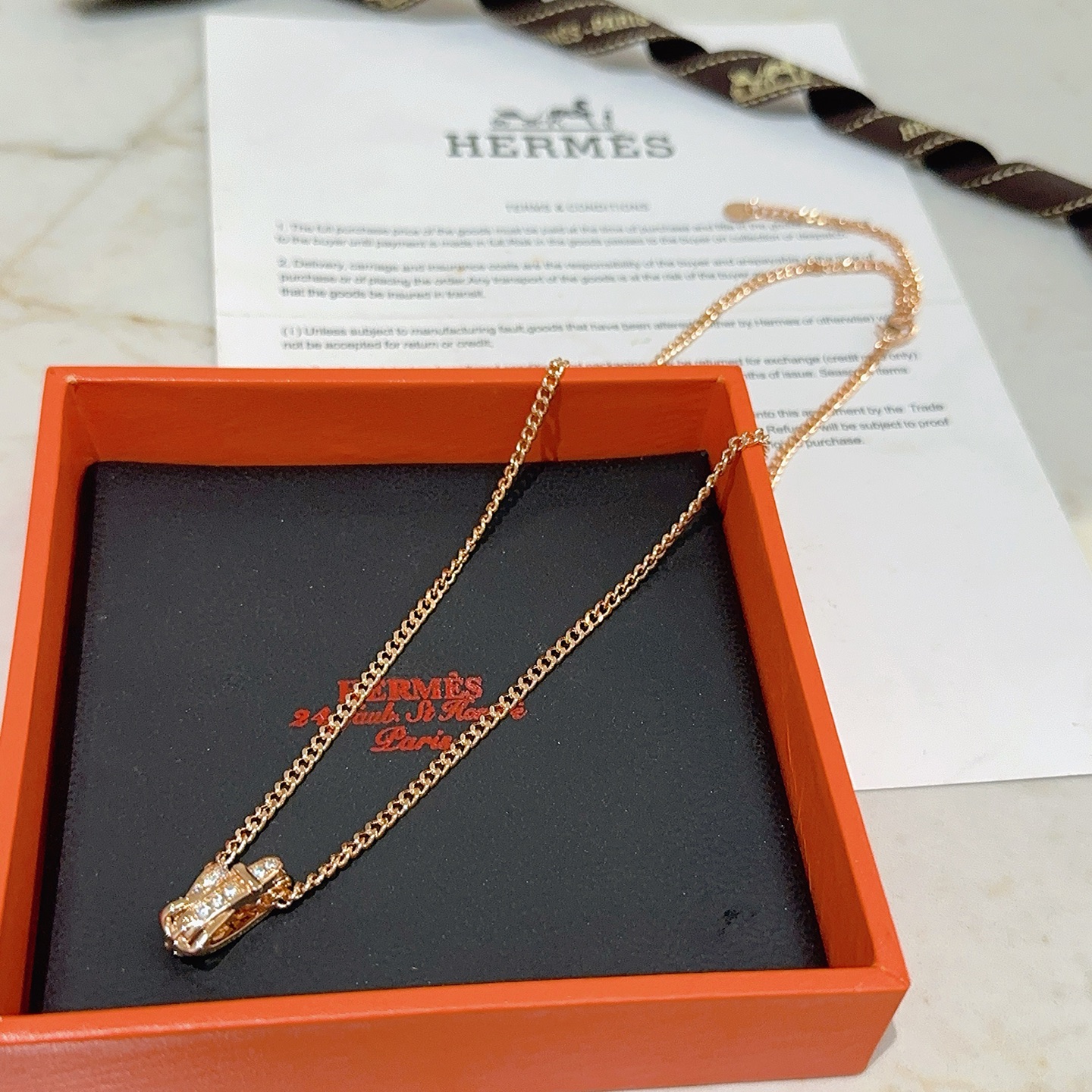 Collier Hermes Ever Chaine d Ancre en or rose avec accents de diamants clairs 40cm