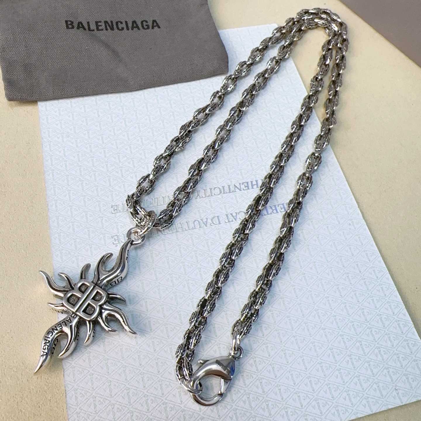 Luxury necklace