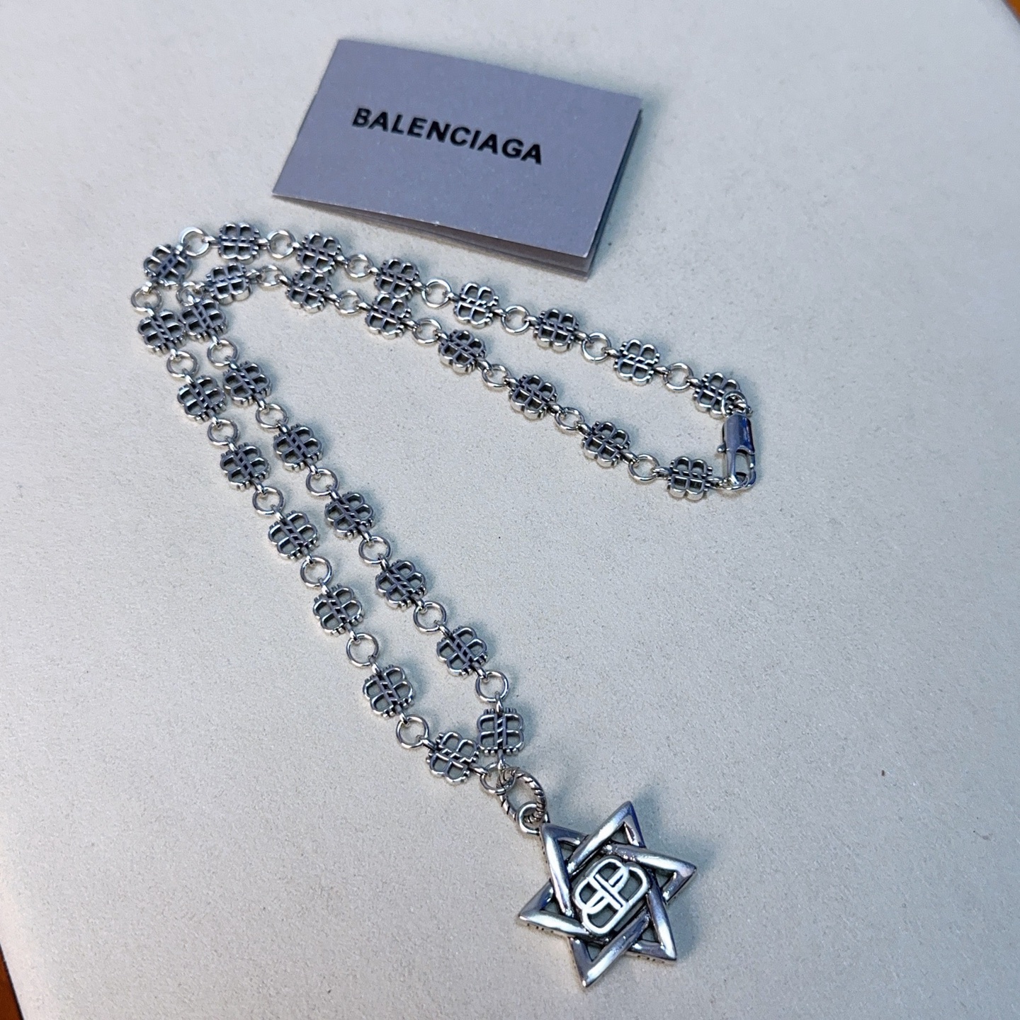 Luxury necklace