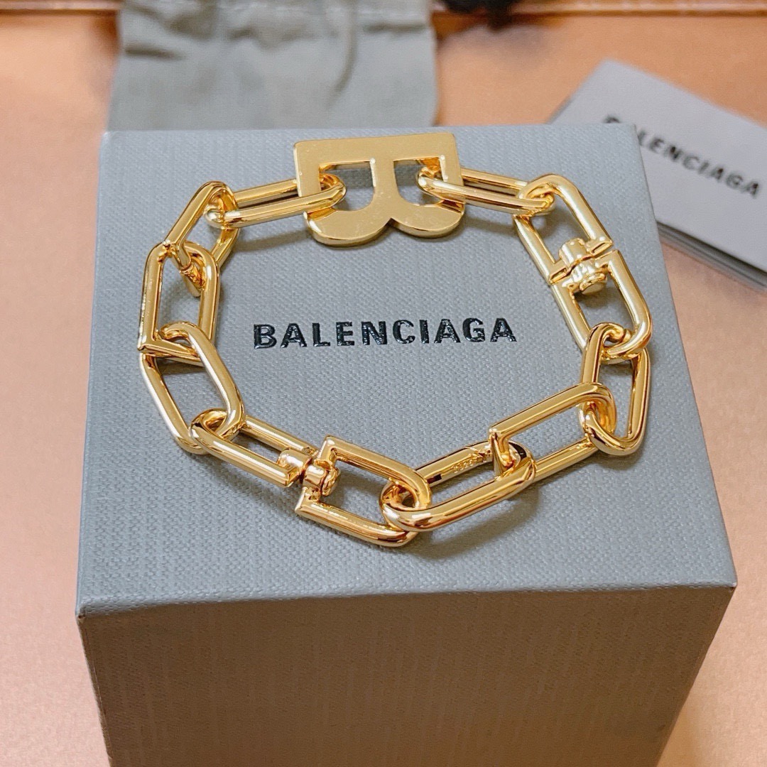 货🔹🔹新品 巴黎世家 Balenciaga手链🔹巴黎世家手链 男女款 设计独特 前卫 男女必备 8