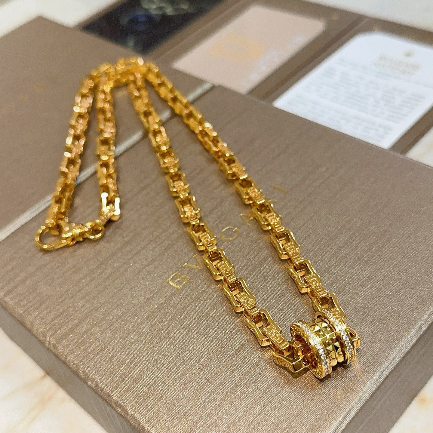 Bvlgari Haute Joaillerie Fine Jewelry Earrings Necklace Ring 5