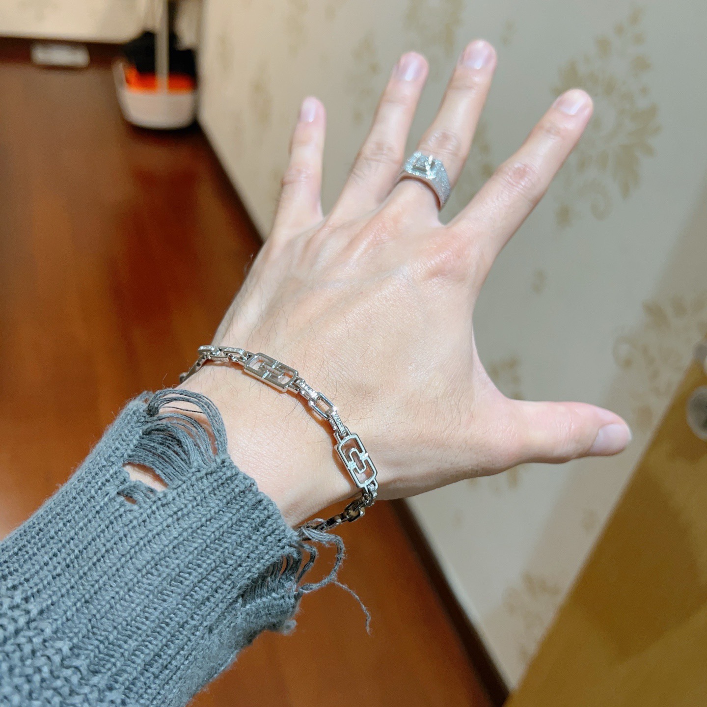 Bvlgari Parentesi bracelet silver-toned metal with clear diamond accents 18