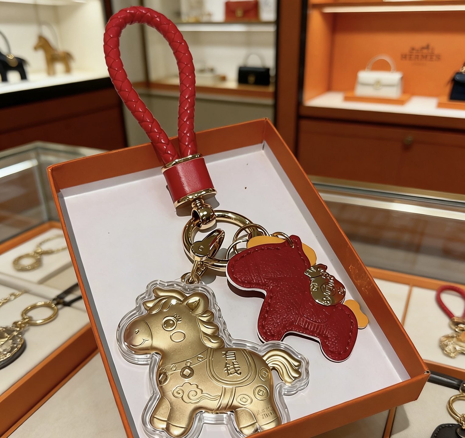 Hermes pendant red gold 12cm