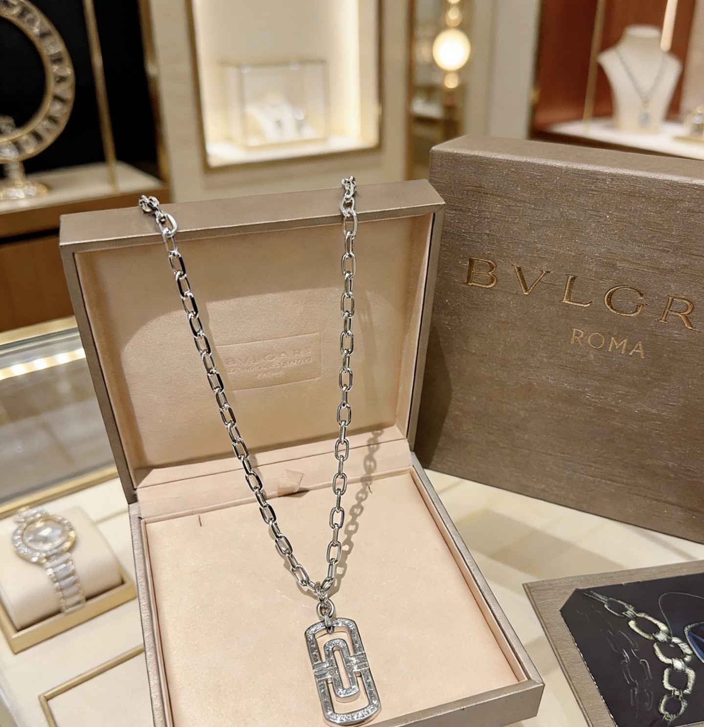 Bvlgari Jewelry Bvlgari V 。BVLGARIBvlgari DIVAS‘ DREAM ， ， ， ， ，18K ， 。 Bvlgari — photo 2
