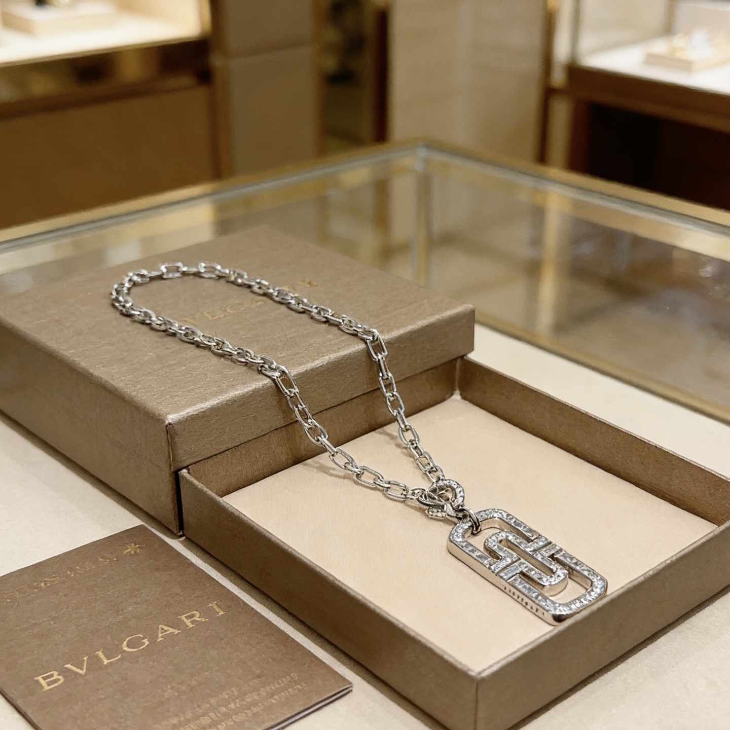 Bvlgari Jewelry Bvlgari V 。BVLGARIBvlgari DIVAS‘ DREAM ， ， ， ， ，18K ， 。 Bvlgari — photo 7