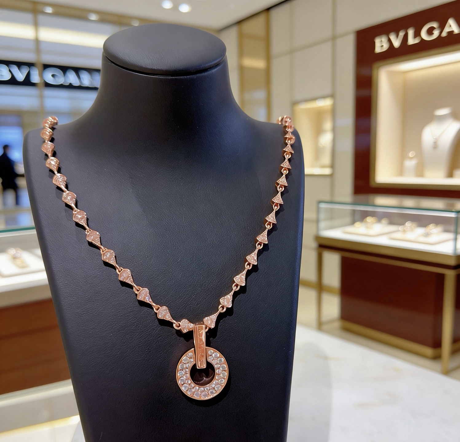 Bvlgari 宝格丽项链V金材质 BVLGARI宝格丽 DIVAS‘ DREAM 系列 品相完美