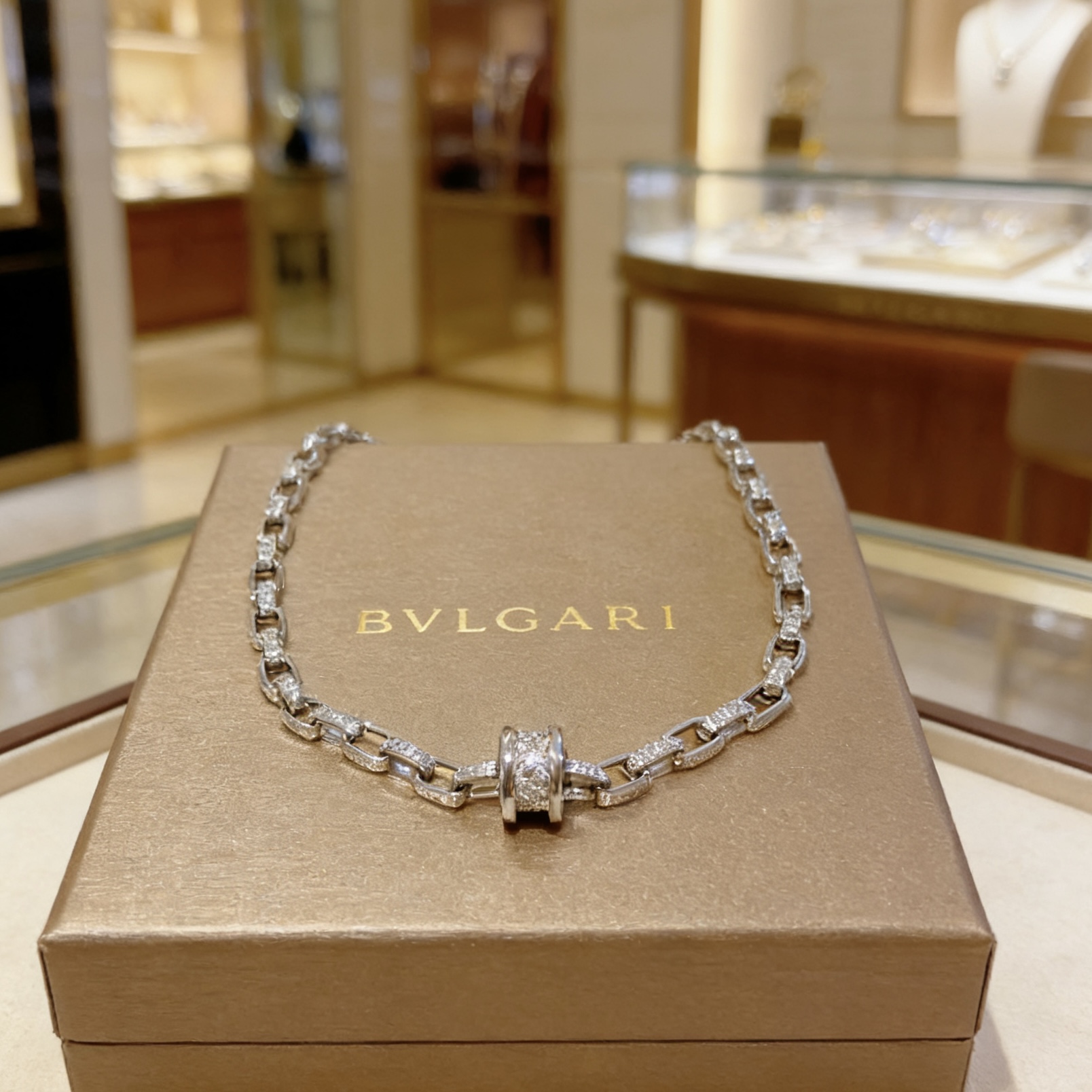 Bvlgari 宝格丽项链V金材质 带logo BVLGARI宝格丽 DIVAS‘ DREAM 系列 品相完美