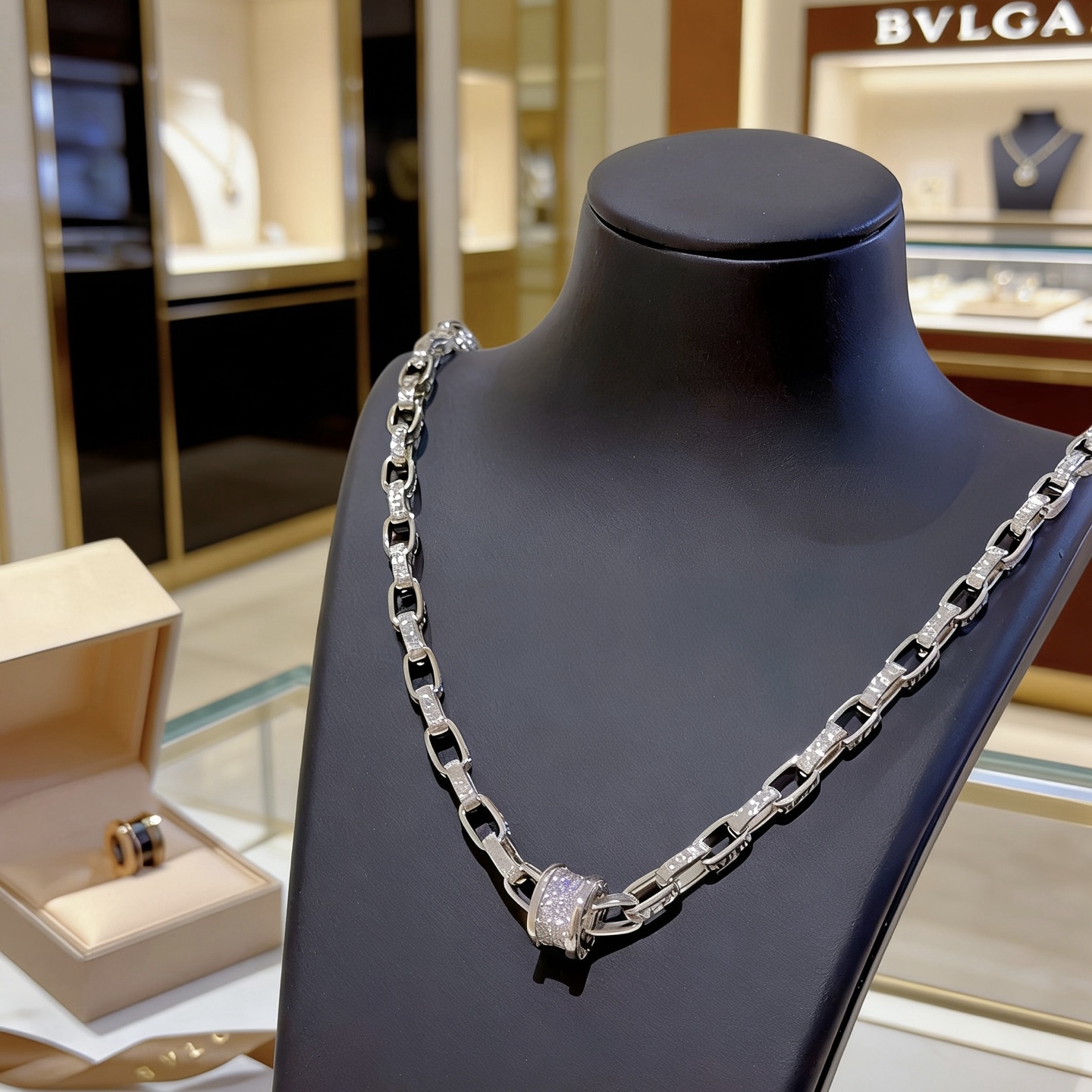 Bvlgari 宝格丽项链V金材质 带logo BVLGARI宝格丽 DIVAS‘ DREAM 系列 品相完美