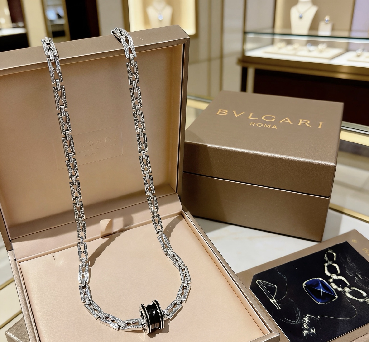 Bvlgari 宝格丽项链V金材质 带logo BVLGARI宝格丽 DIVAS‘ DREAM 系列 品相完美