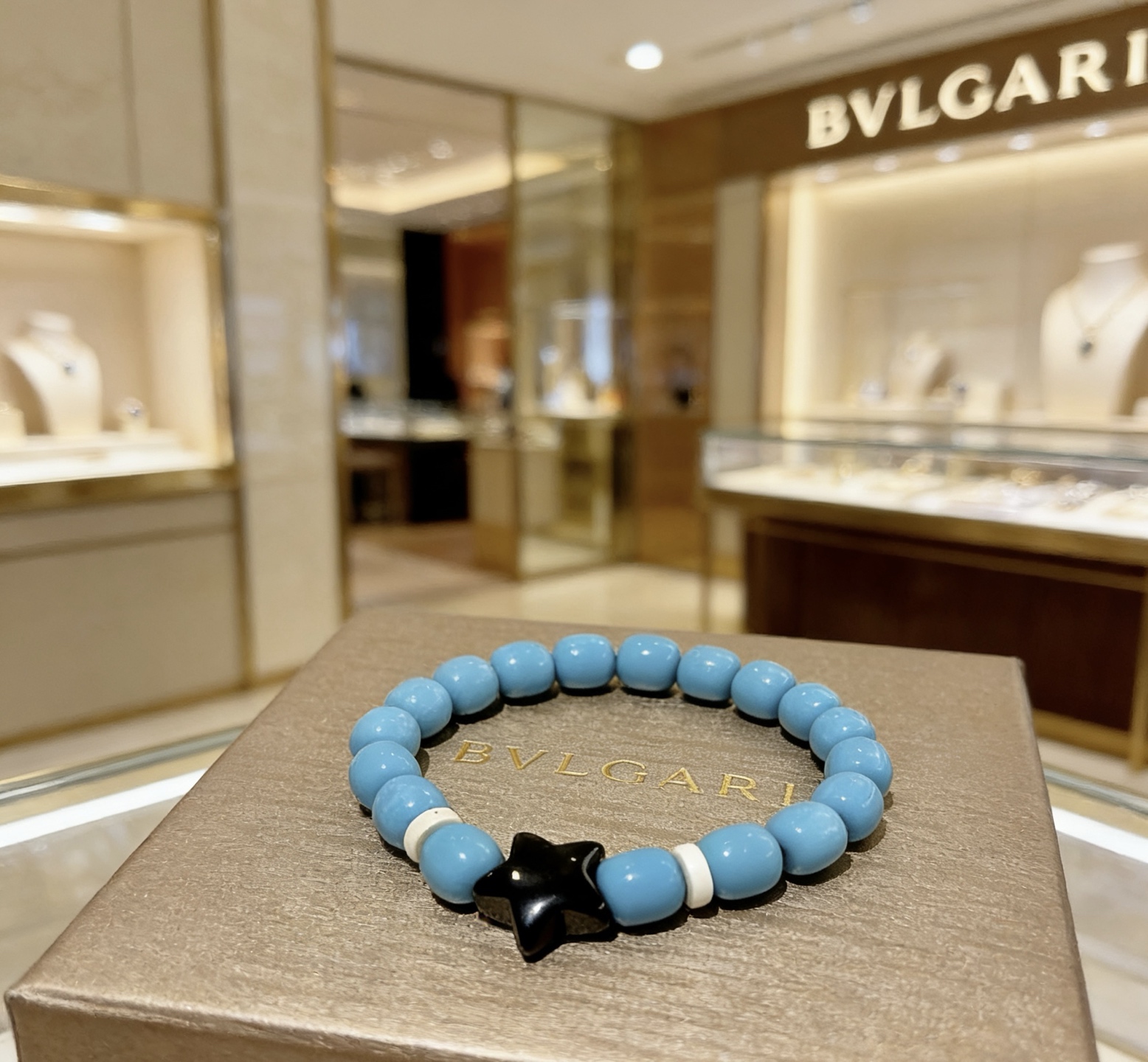 Bvlgari 宝格丽手链V金材质 BVLGARI宝格丽 DIVAS‘ DREAM 系列天然松石手链品相完美
