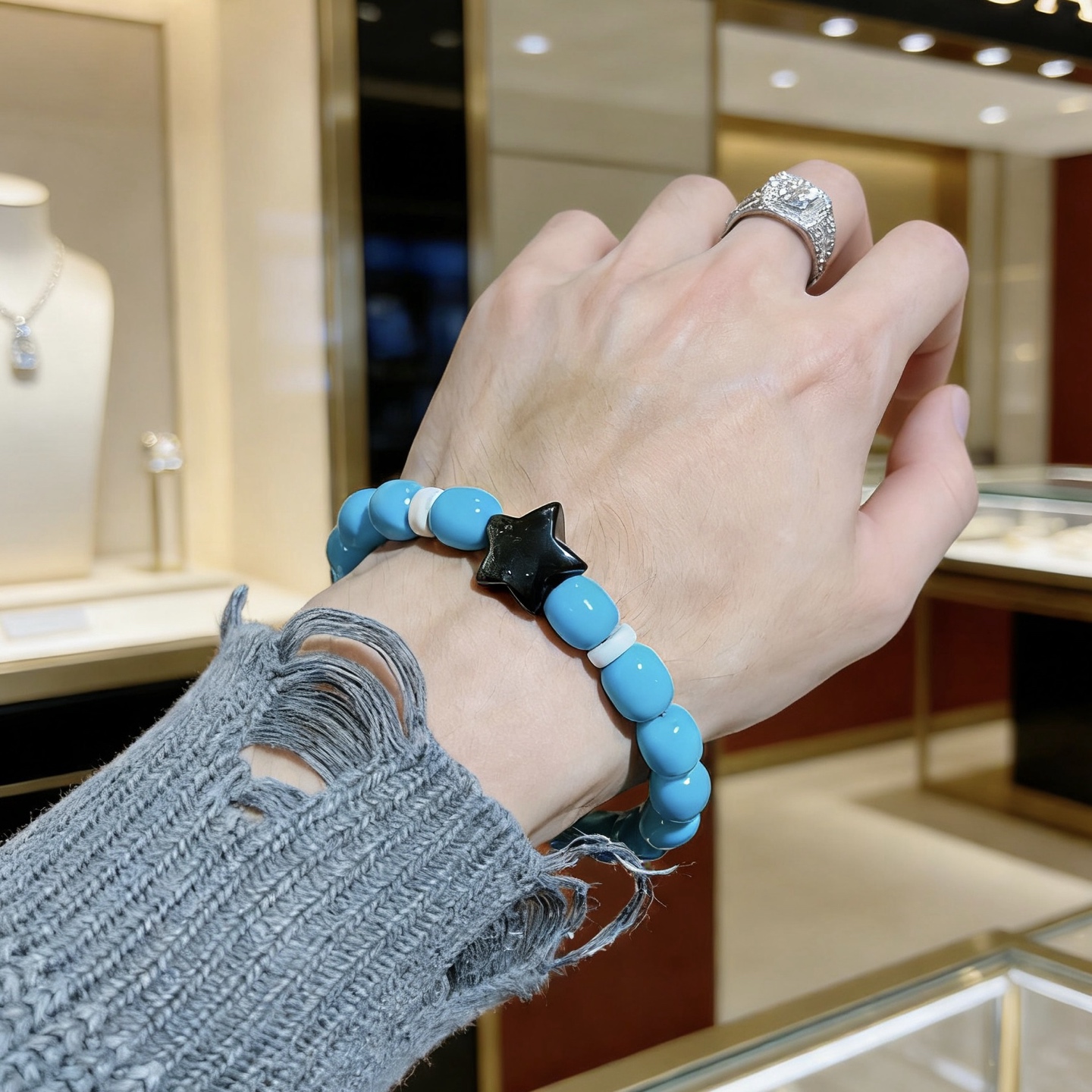 Bvlgari 宝格丽手链V金材质 BVLGARI宝格丽 DIVAS‘ DREAM 系列天然松石手链品相完美