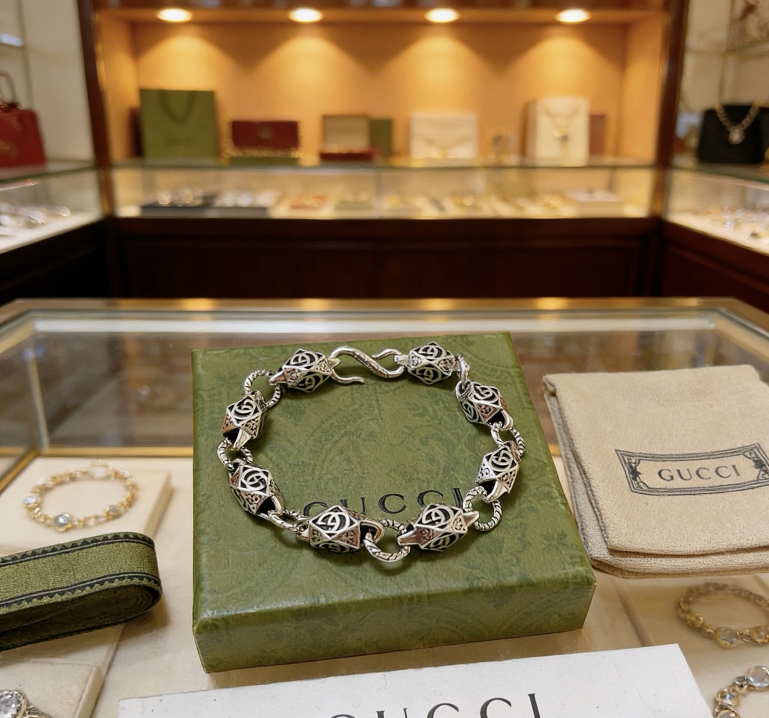 Gucci 最新出炉 Gucci古驰手链最新款的