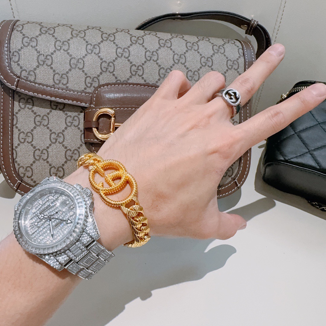 Gucci 古驰推荐款2026最新出炉 Gucci古驰手链最新款的