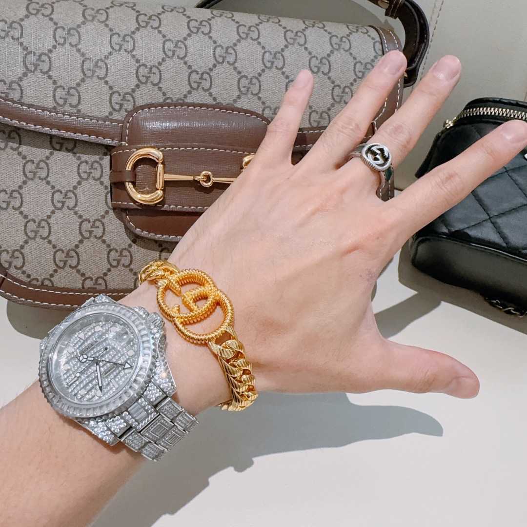 Gucci 古驰推荐款2026最新出炉 Gucci古驰手链最新款的