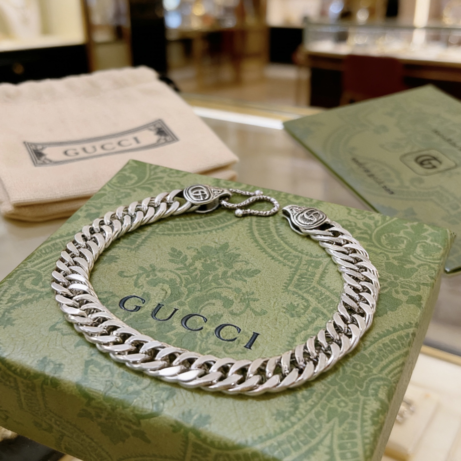 Gucci 最新出炉 Gucci古驰手链最新款的