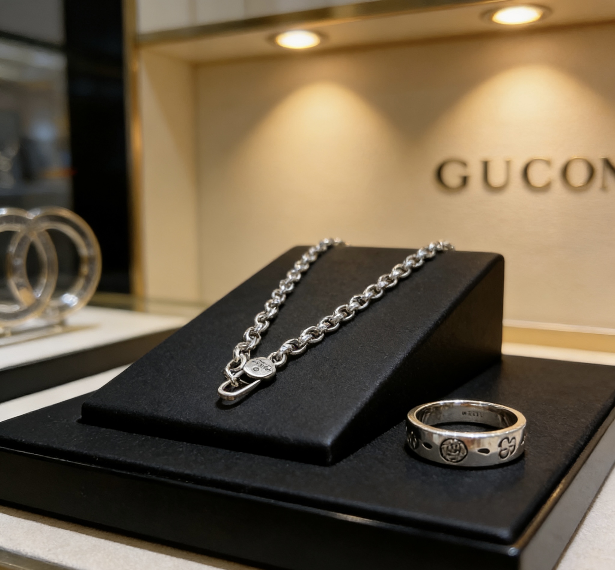 Gucci 不爆不发 抖音带货 首选 𝐆𝐮𝐜𝐜𝐢古驰项链最新款链条档次更高 Anger Forest系列双g古驰花纹艺术风格 项链