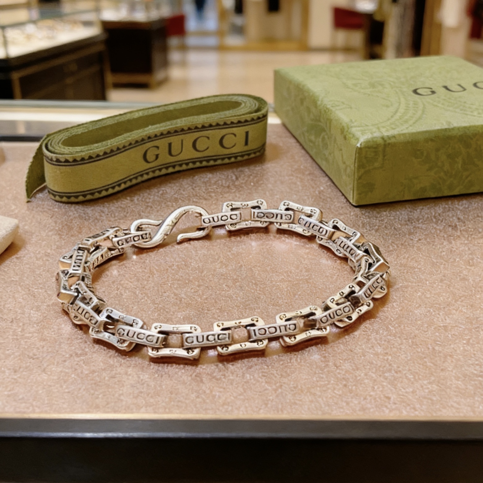 Gucci 最新出炉 Gucci古驰手链最新款的