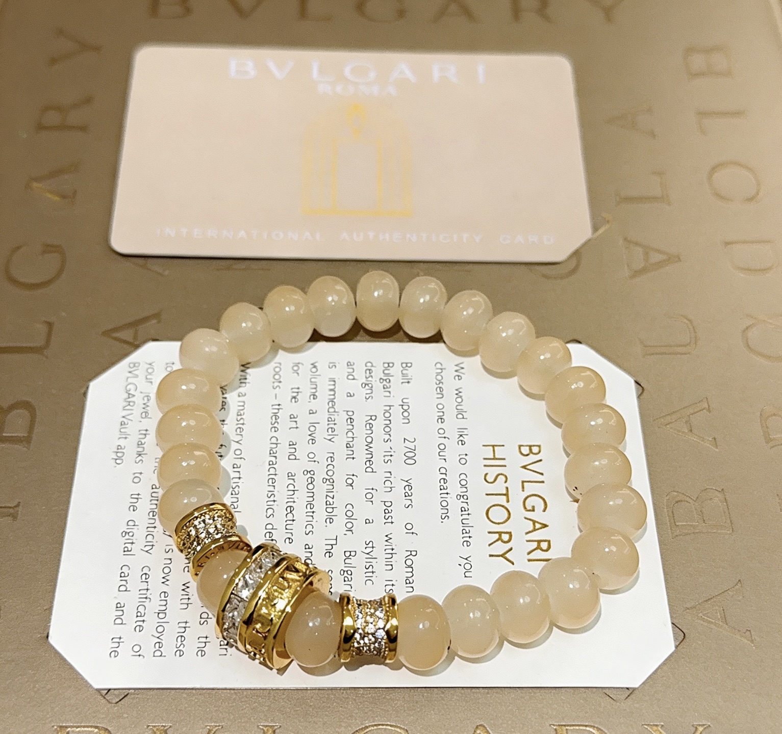 Bvlgari 宝格丽手链V金材质 BVLGARI宝格丽 DIVAS‘ DREAM 系列 天然石 品相完美