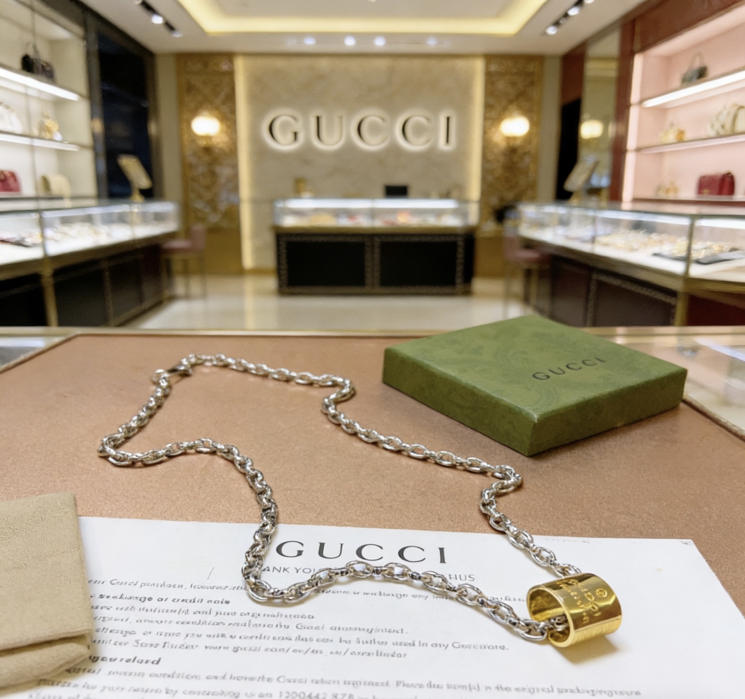 Gucci 新品首发不爆不发 抖音带货 首选 𝐆𝐮𝐜𝐜𝐢古驰项链最新款链条档次更高 Anger Forest系列双g设计理念 系列吊坠古驰项链