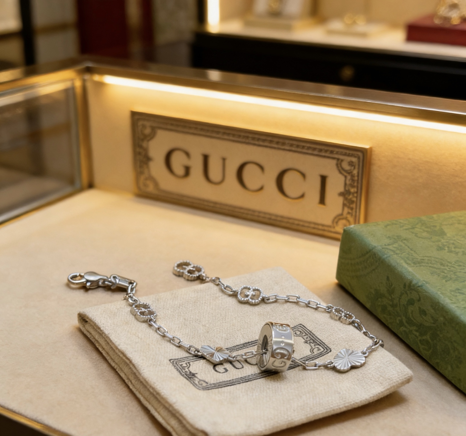 Gucci 新出炉 Gucci古驰手链最新款的