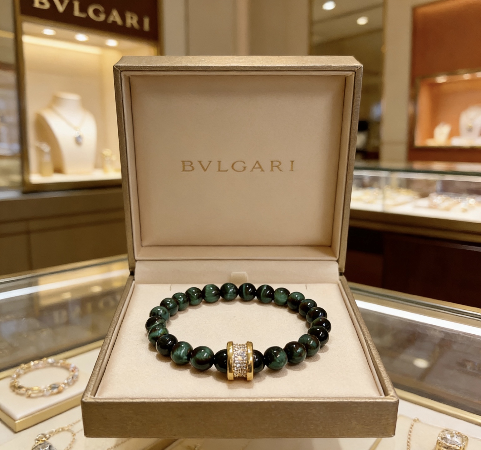 Bvlgari 宝格丽手链V金材质 BVLGARI宝格丽 DIVAS‘ DREAM 系列 天然绿虎眼石品相完美