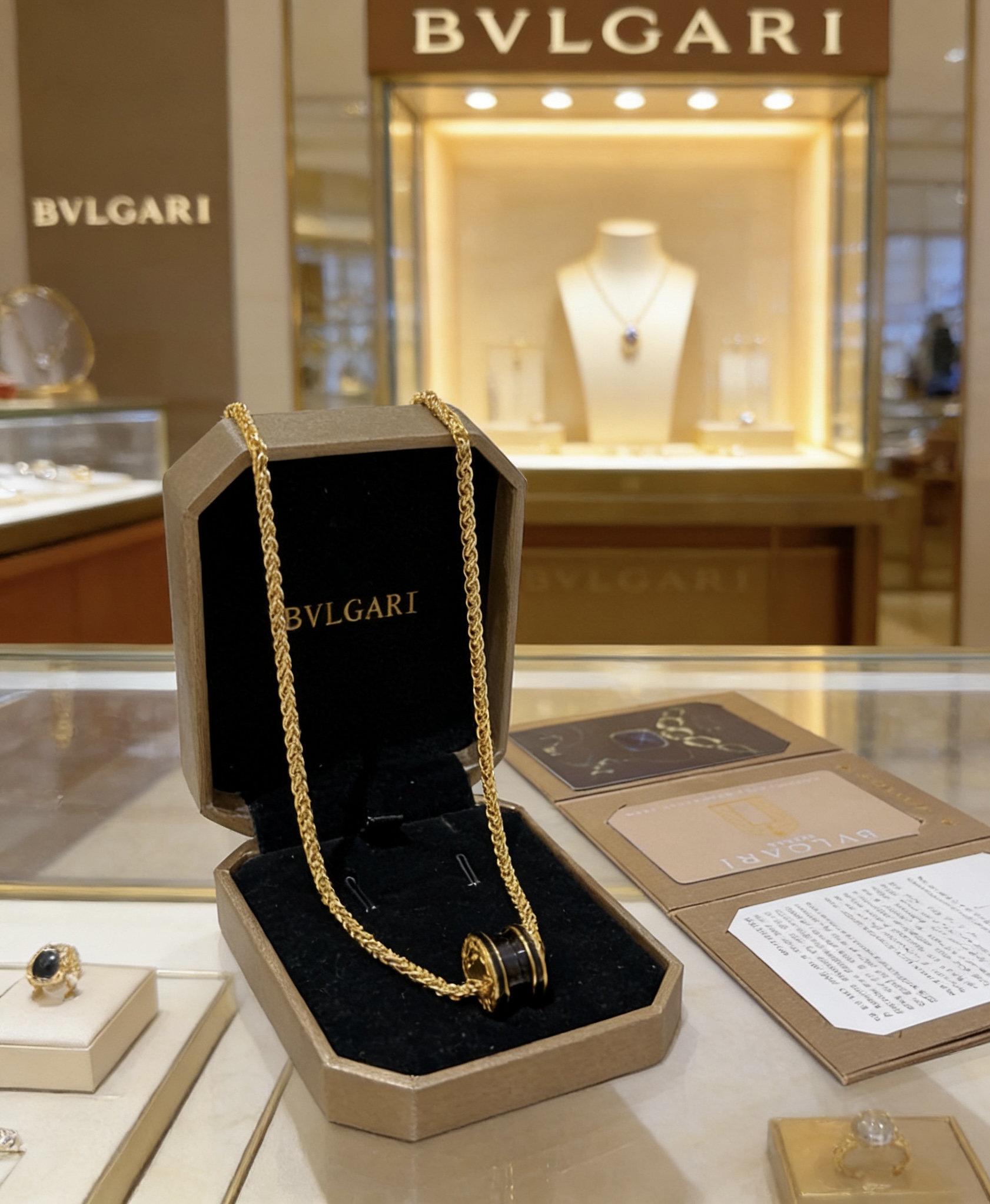 Bvlgari 宝格丽项链V金材质 BVLGARI宝格丽 DIVAS‘ DREAM 系列 品相完美