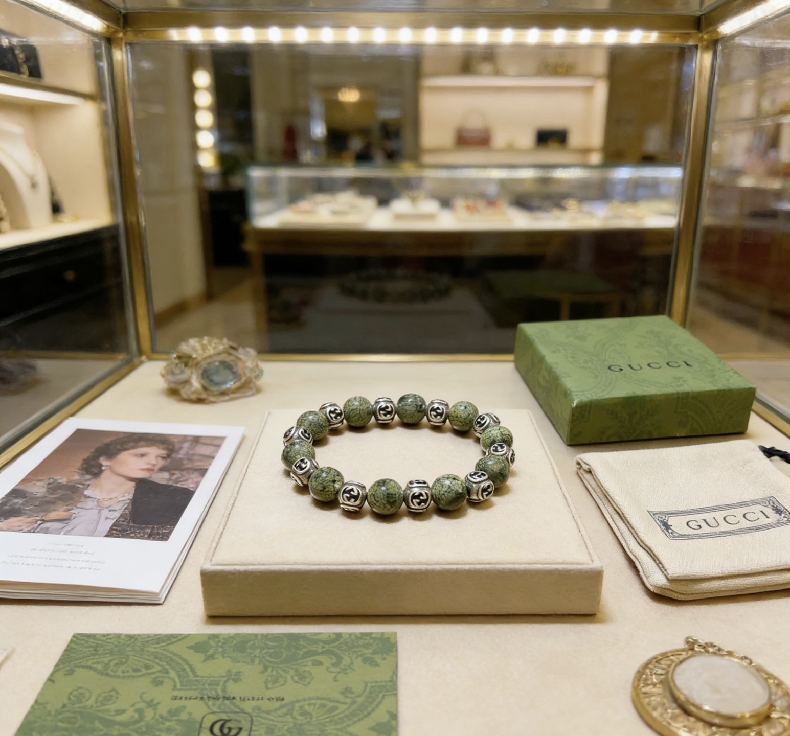 Gucci 新品发布 𝐆𝐮𝐜𝐜𝐢古驰手链 最新款天然石药王石手链档次更高 Anger Forest系列双g手链