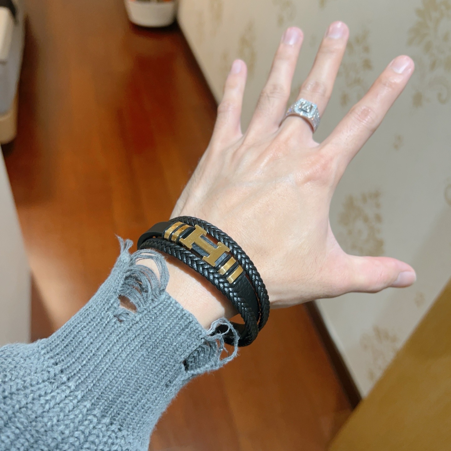 Hermes New Anger Forest bracelet Black braided leather with gold-tone metal hardware 19cm