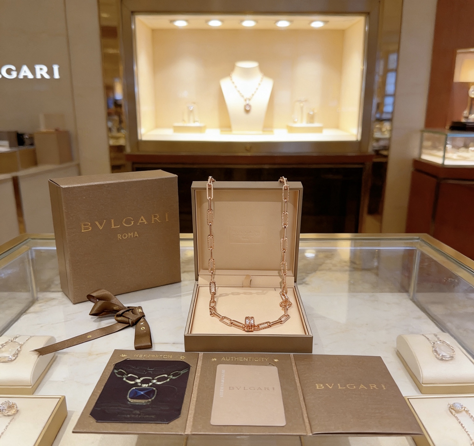 Bvlgari 宝格丽项链V金材质 BVLGARI宝格丽 DIVAS‘ DREAM 系列 品相完美