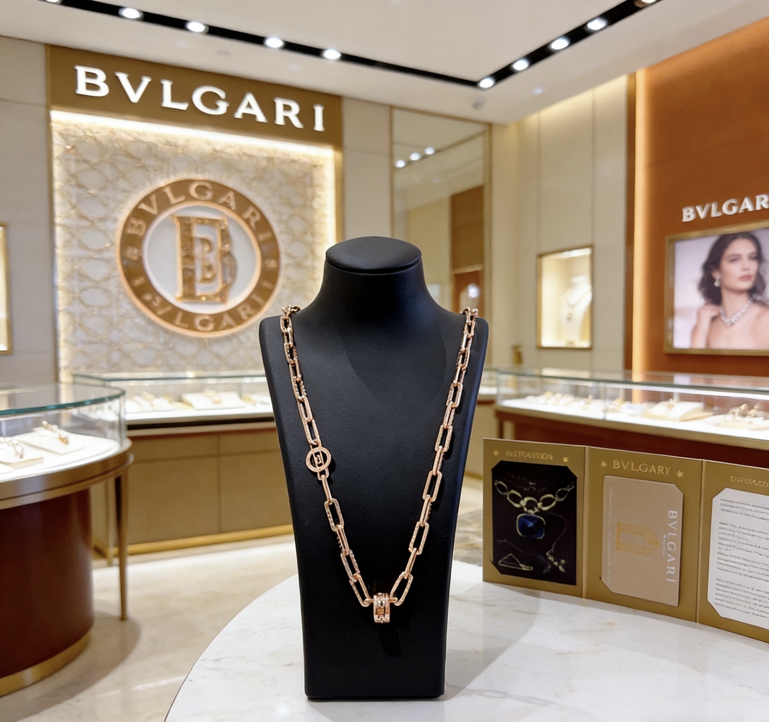 Bvlgari 宝格丽项链V金材质 BVLGARI宝格丽 DIVAS‘ DREAM 系列 品相完美