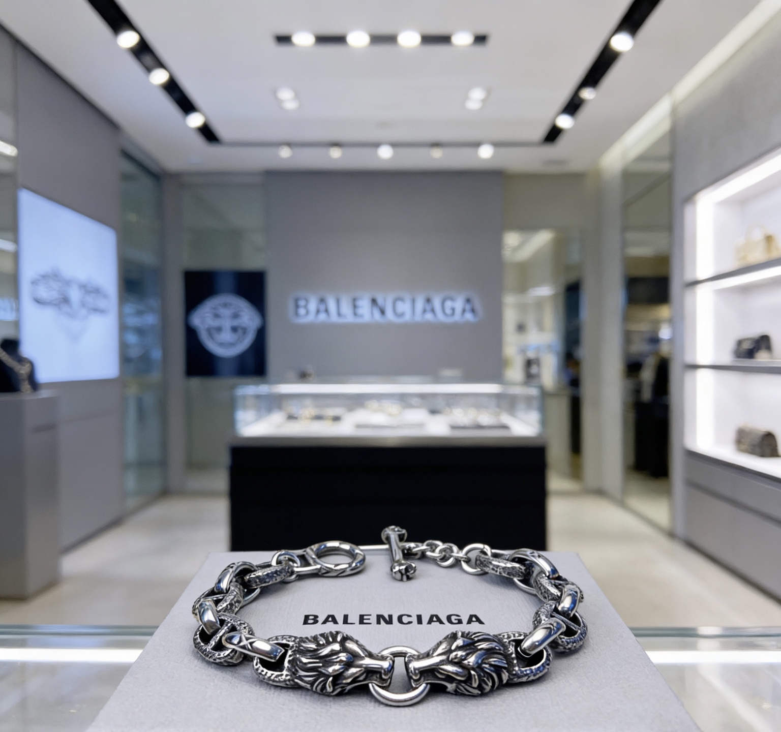 Balenciaga 新品 巴黎世家手链Balenciaga手链 一致巴黎世家手链 男士火 设计独特 前卫 男士 做旧设计 任带不氧化不退色