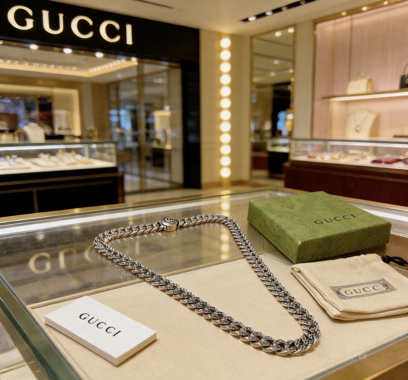 Gucci 不爆不发 抖音带货 首选 𝐆𝐮𝐜𝐜𝐢古驰项链最新款链条档次更高 Anger Forest系列双g古驰新品艺术风格 项链