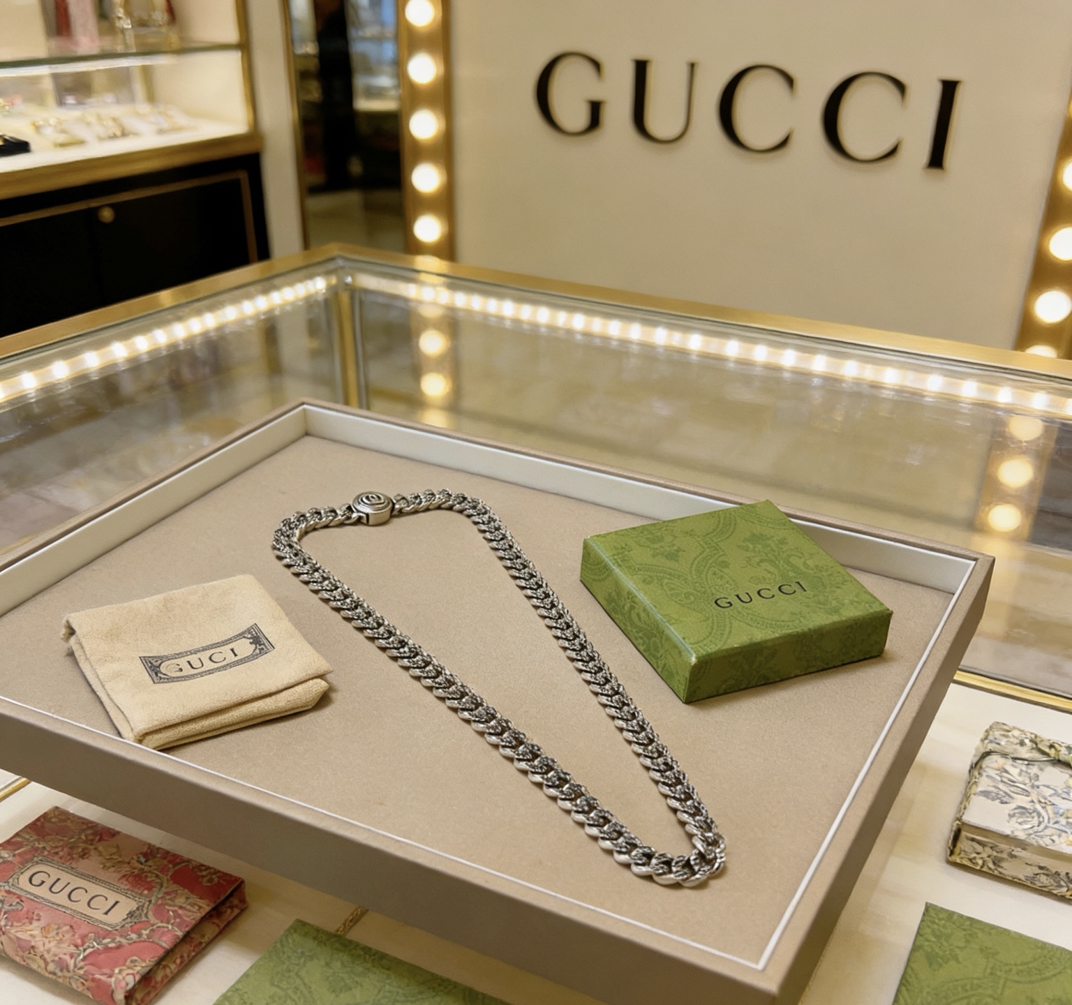 Gucci 不爆不发 抖音带货 首选 𝐆𝐮𝐜𝐜𝐢古驰项链最新款链条档次更高 Anger Forest系列双g古驰新品艺术风格 项链