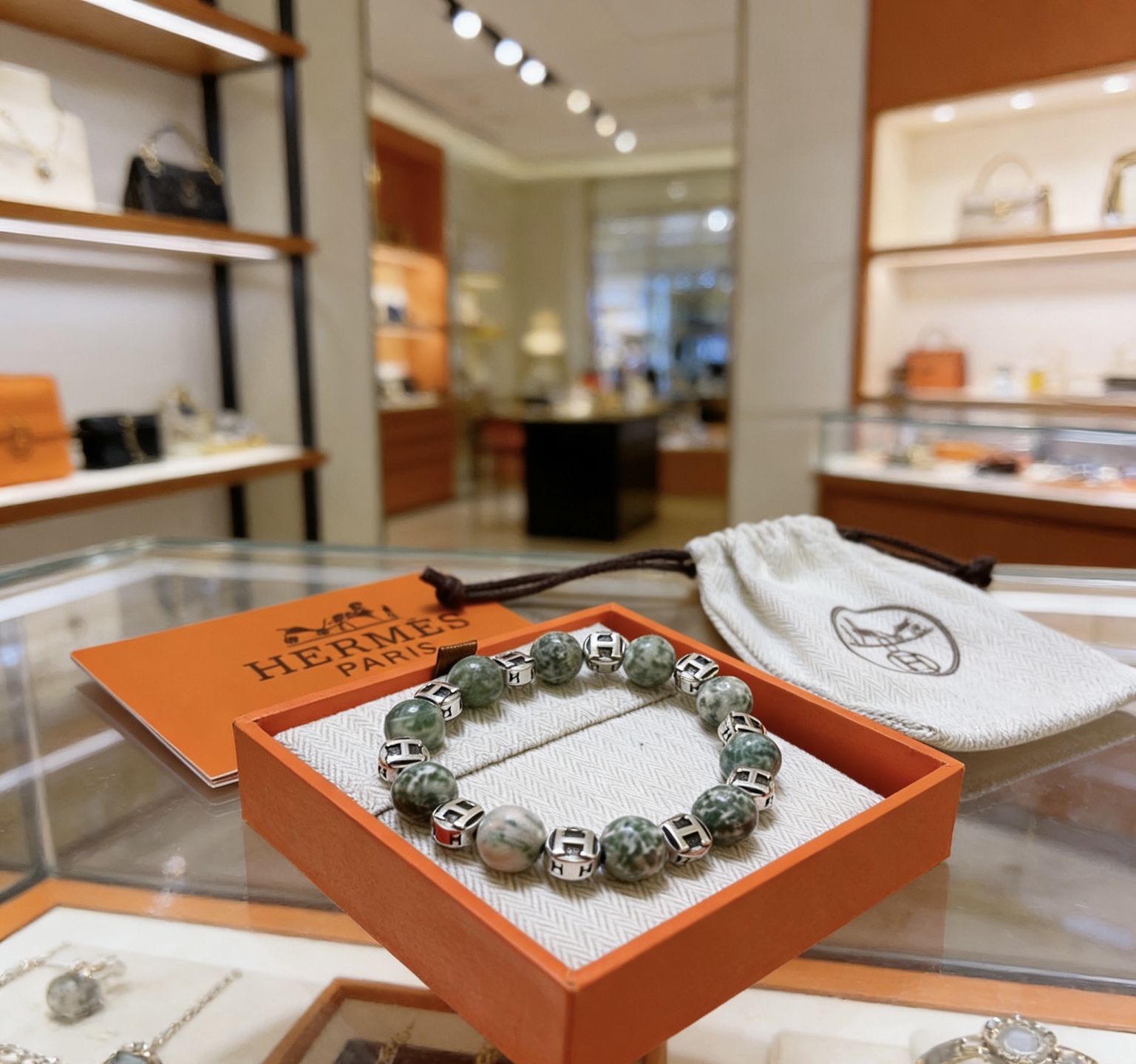 Hermès 新品发布 Hermas爱马仕手链 奢华爱马仕手串 天然石药王石手链 最新款全件串珠手链档次更高 Anger Forest系列H 爱马仕手链
