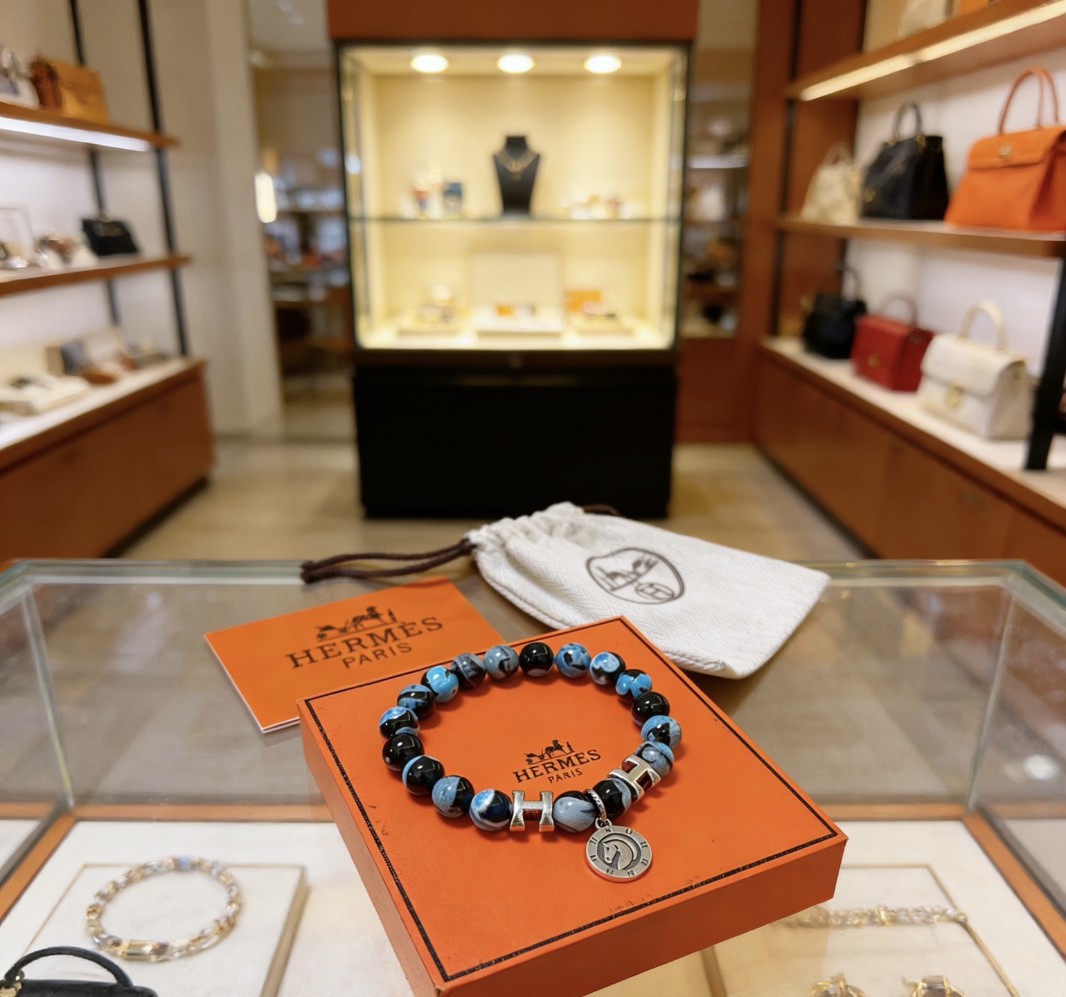 Hermès 新品发布 Hermas爱马仕手链 奢华爱马仕手串 玛瑙石手链 最新款全件串珠手链档次更高 Anger Forest系列H 爱马仕手链