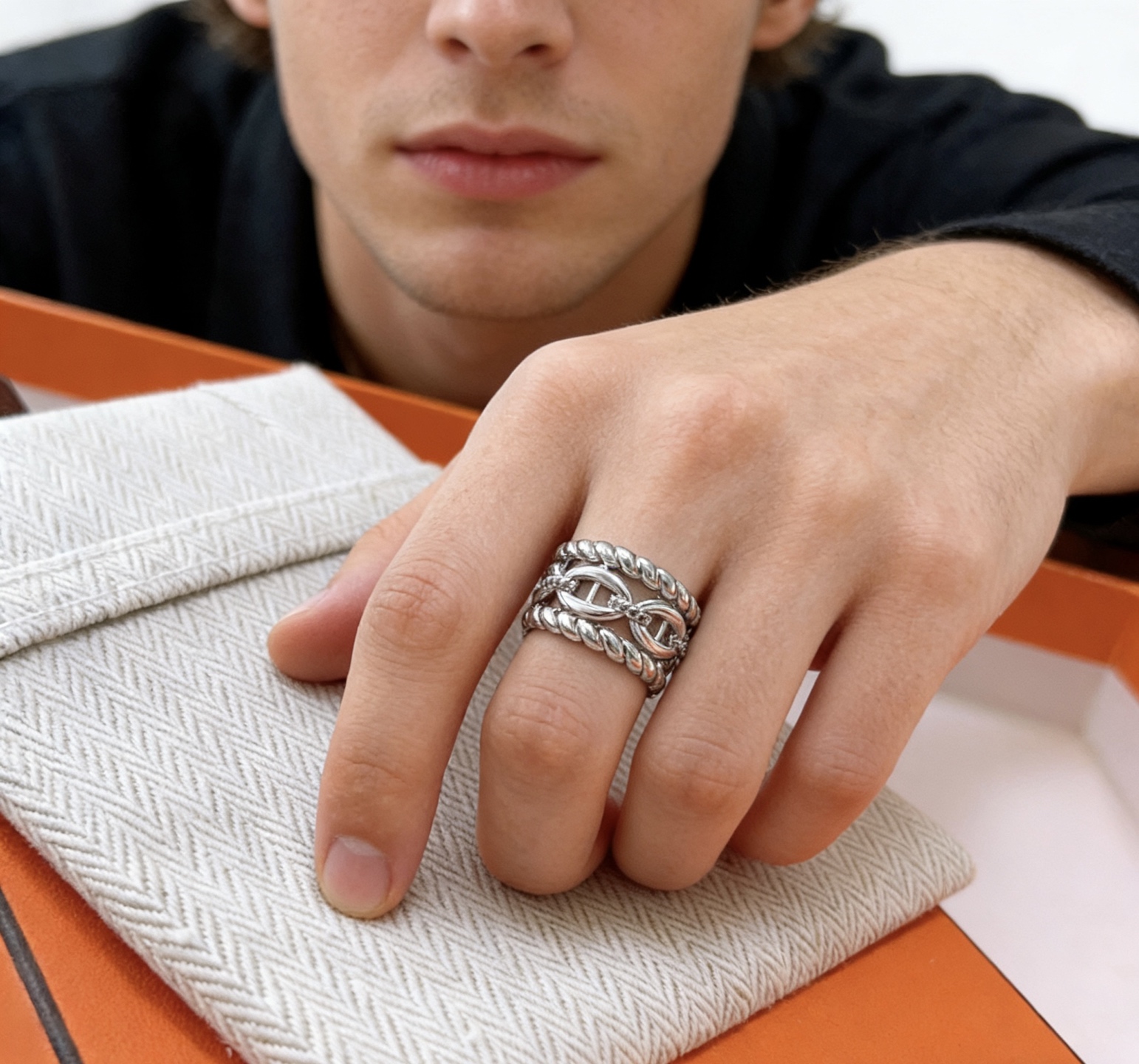 Hermès 爱马仕戒指 男女都可以戴 爱马仕戒指