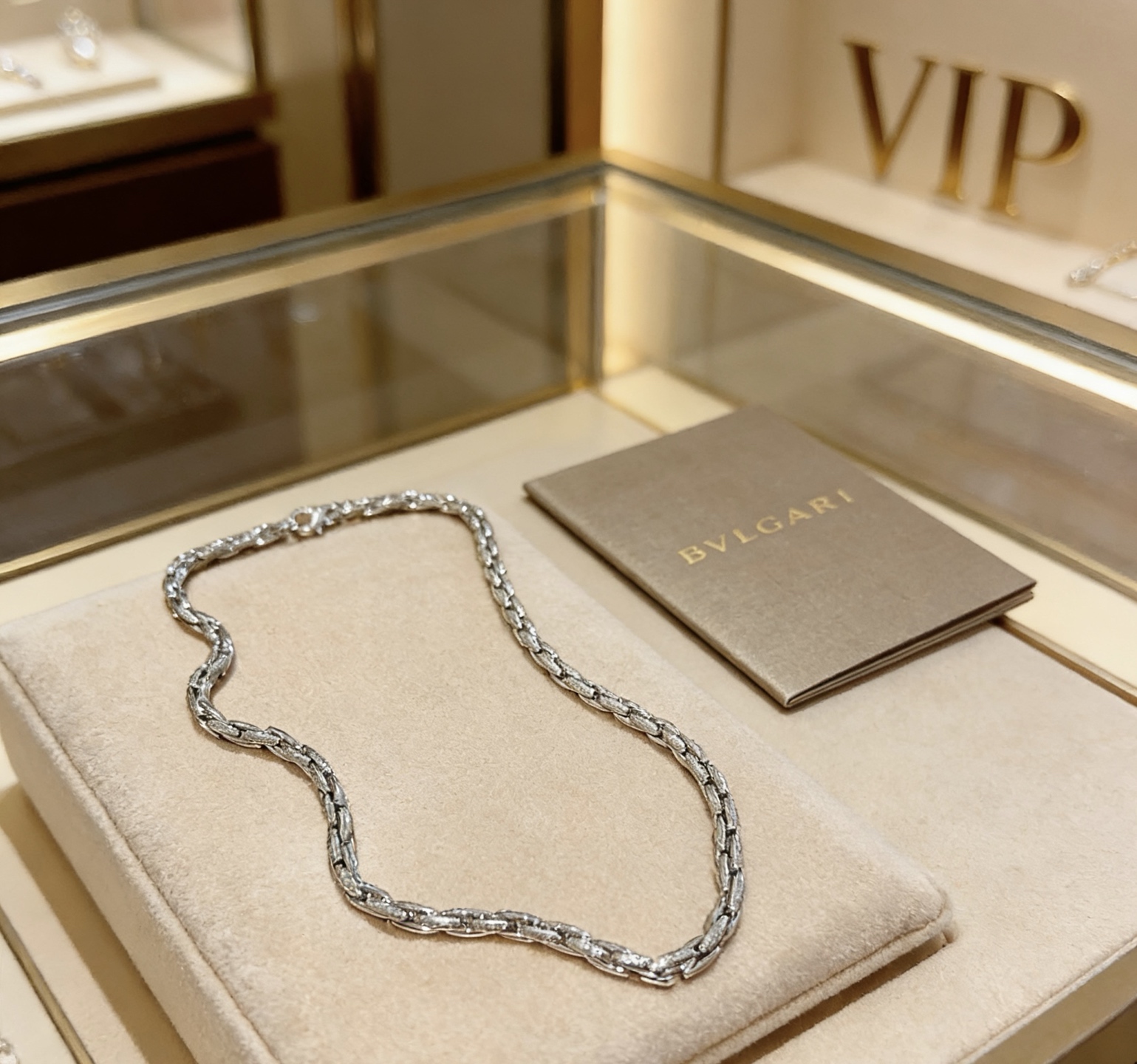 Bvlgari 项链宝格丽项链V金材质 BVLGARI宝格丽 DIVAS‘ DREAM 系列 品相完美