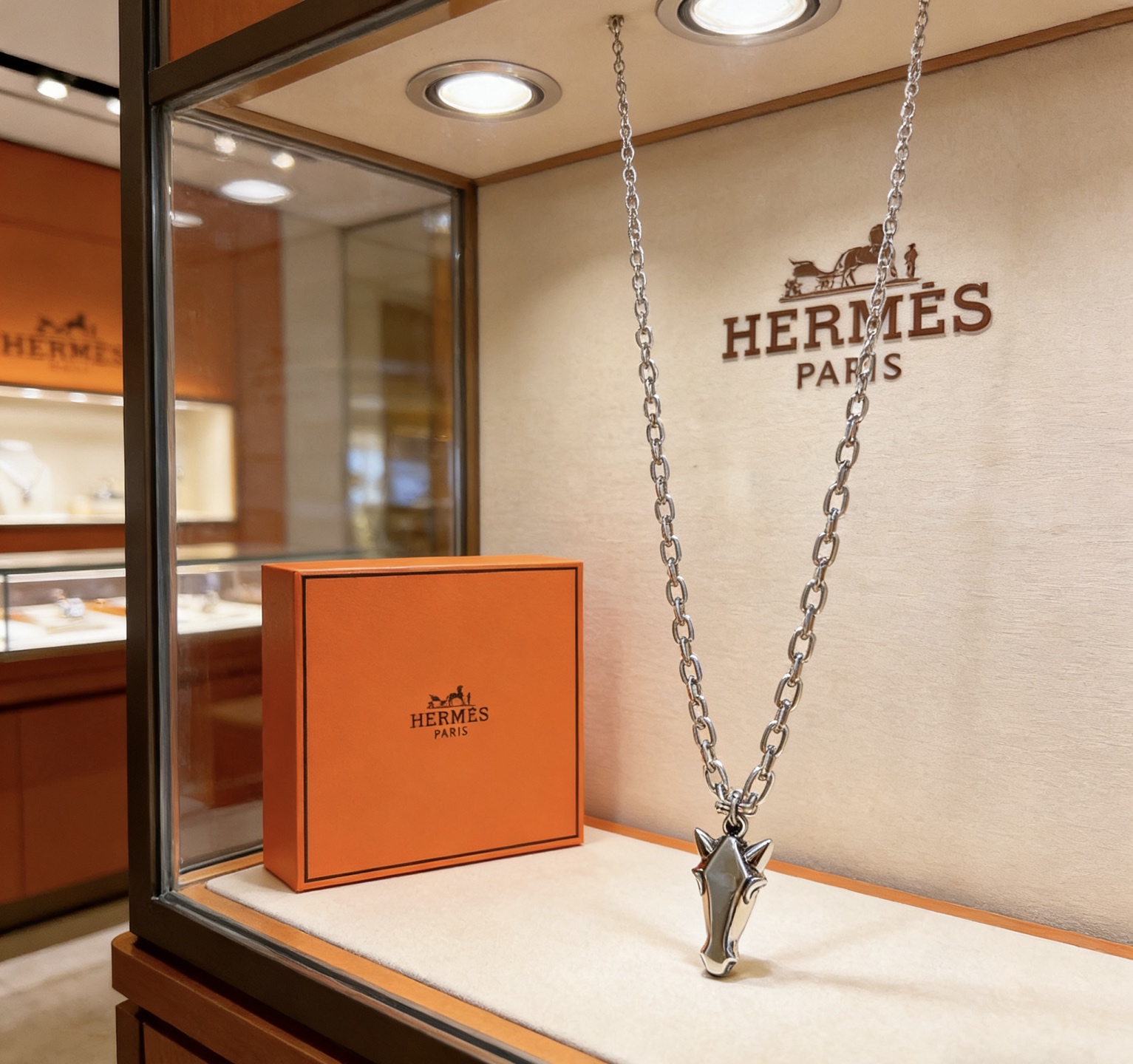 Hermès 爱马仕项链 马头项链系列首饰 进口定制.高端链条 搭配 新品 简单 火 设计独特 前卫 男女 款