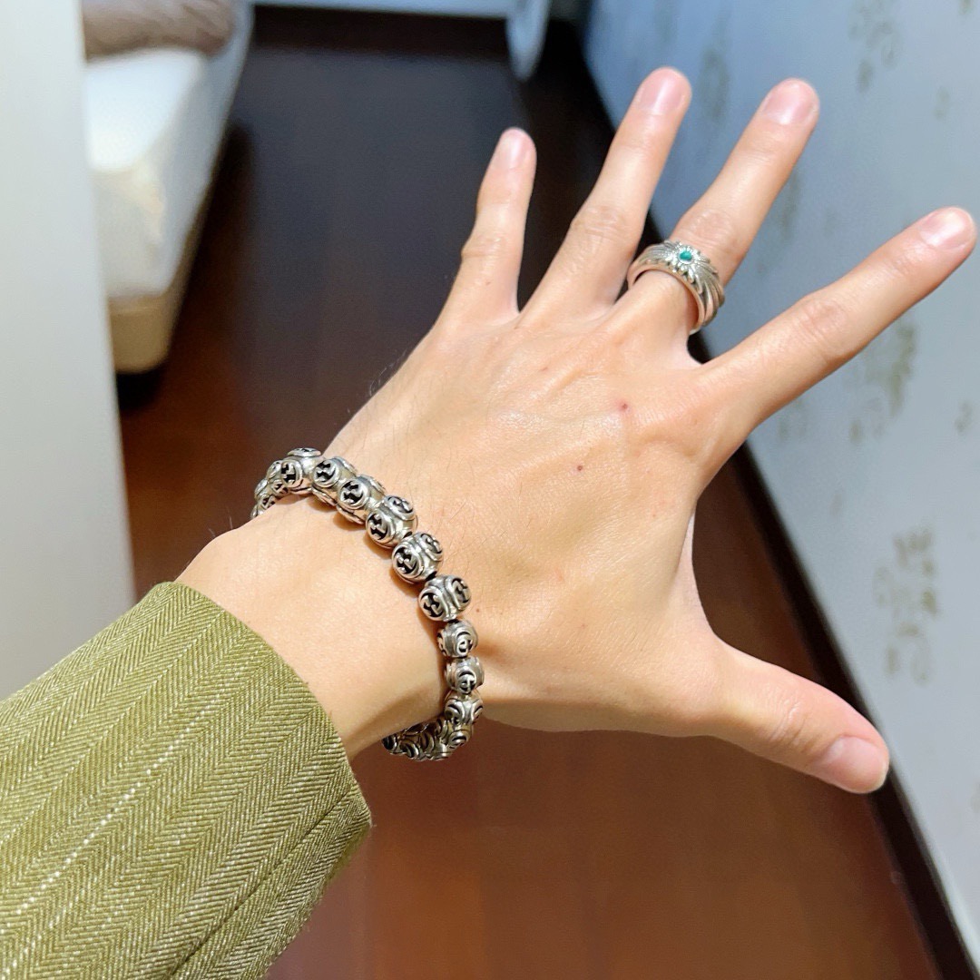 Gucci 𝐆𝐮𝐜𝐜𝐢古驰手链 奢华手串 最新款全件串珠手链档次更高 Anger Forest系列双g 古驰手链