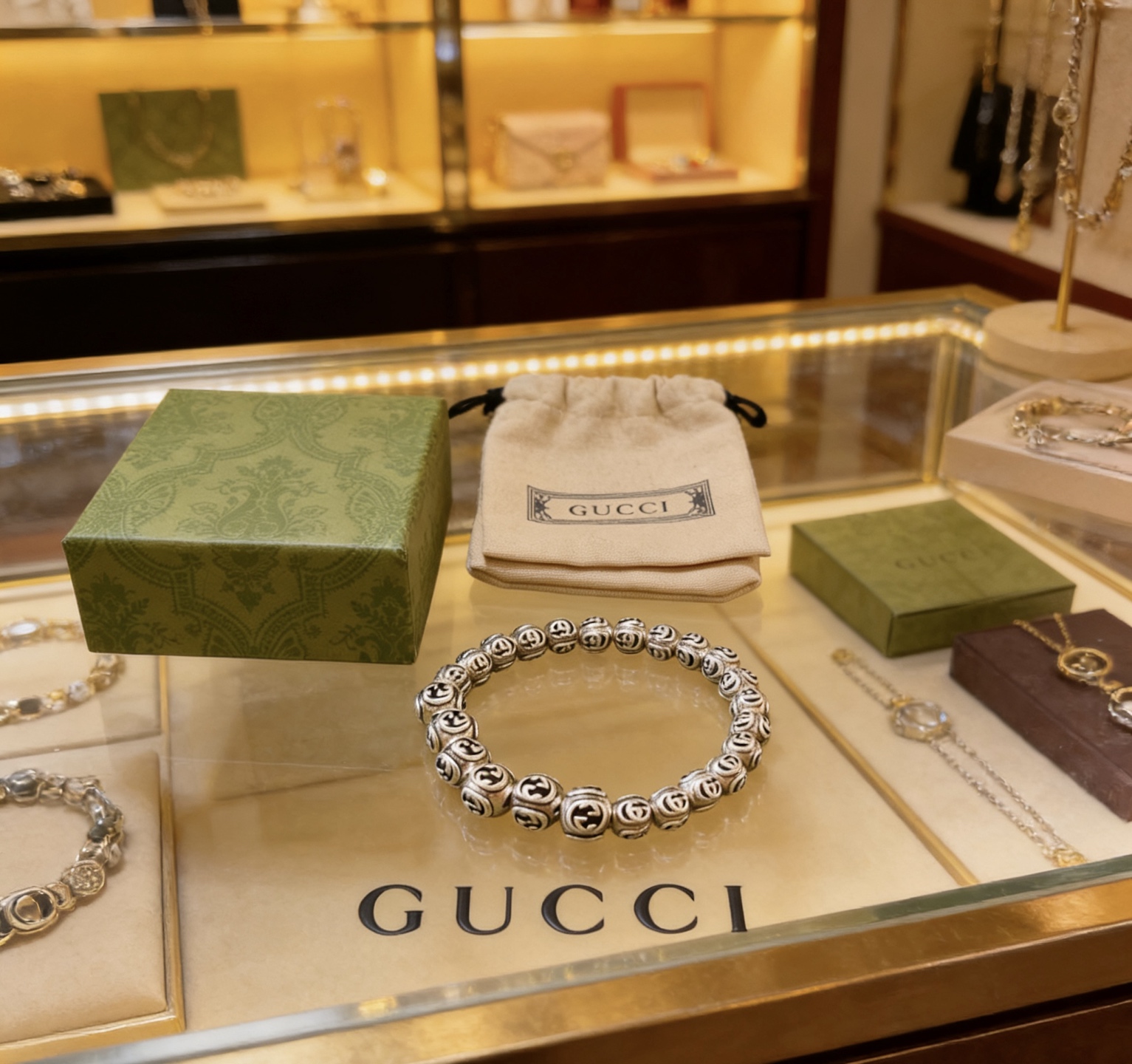 Gucci 𝐆𝐮𝐜𝐜𝐢古驰手链 奢华手串 最新款全件串珠手链档次更高 Anger Forest系列双g 古驰手链