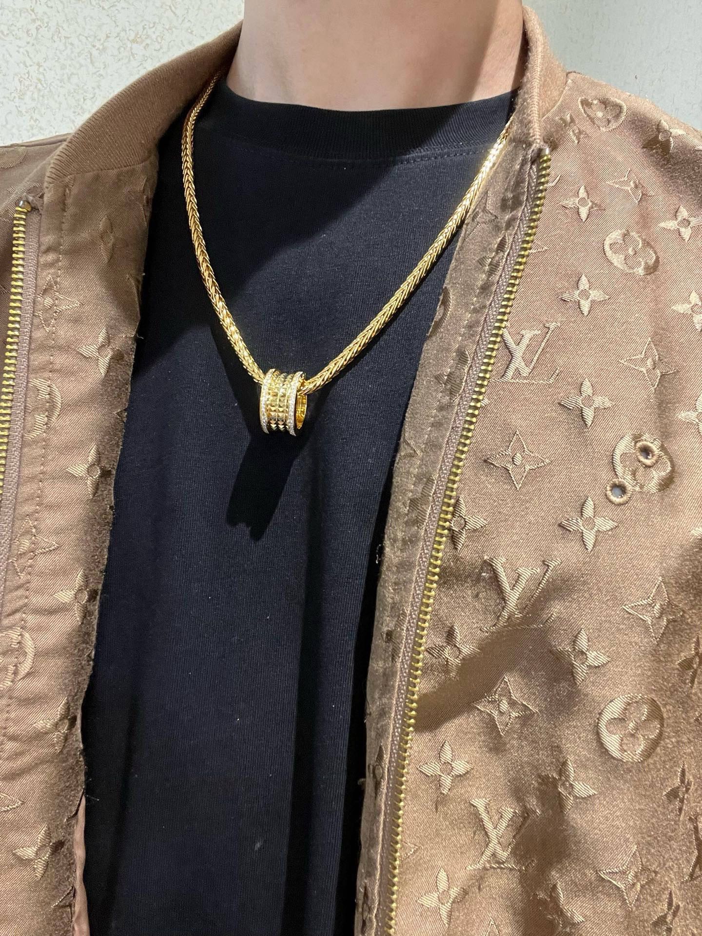 Bvlgari 宝格丽项链V金材质 BVLGARI宝格丽 DIVAS‘ DREAM 系列 品相完美