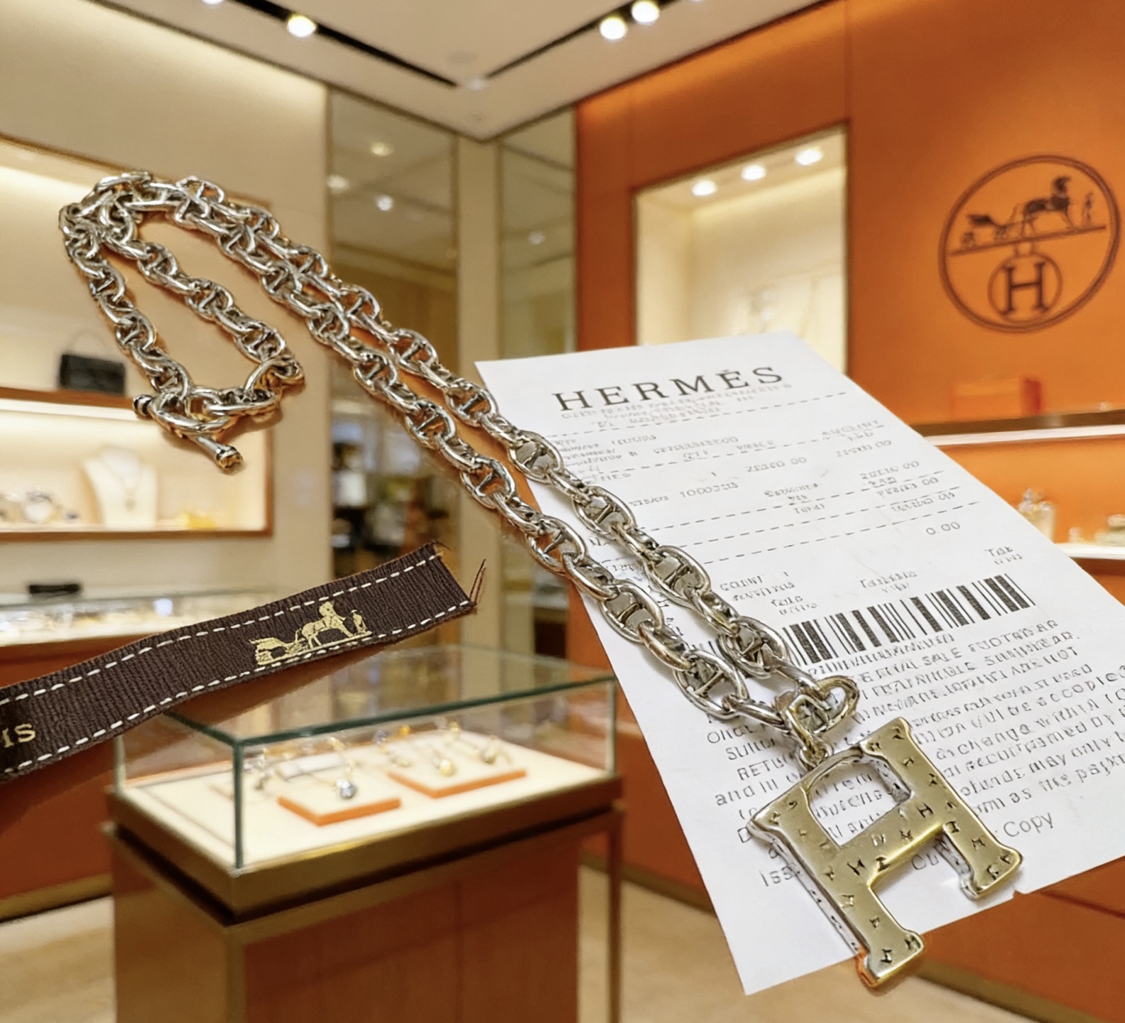 Pingente Hermes H Logo Colar Chaine d Ancre Metal prateado com detalhes gravados 50cm