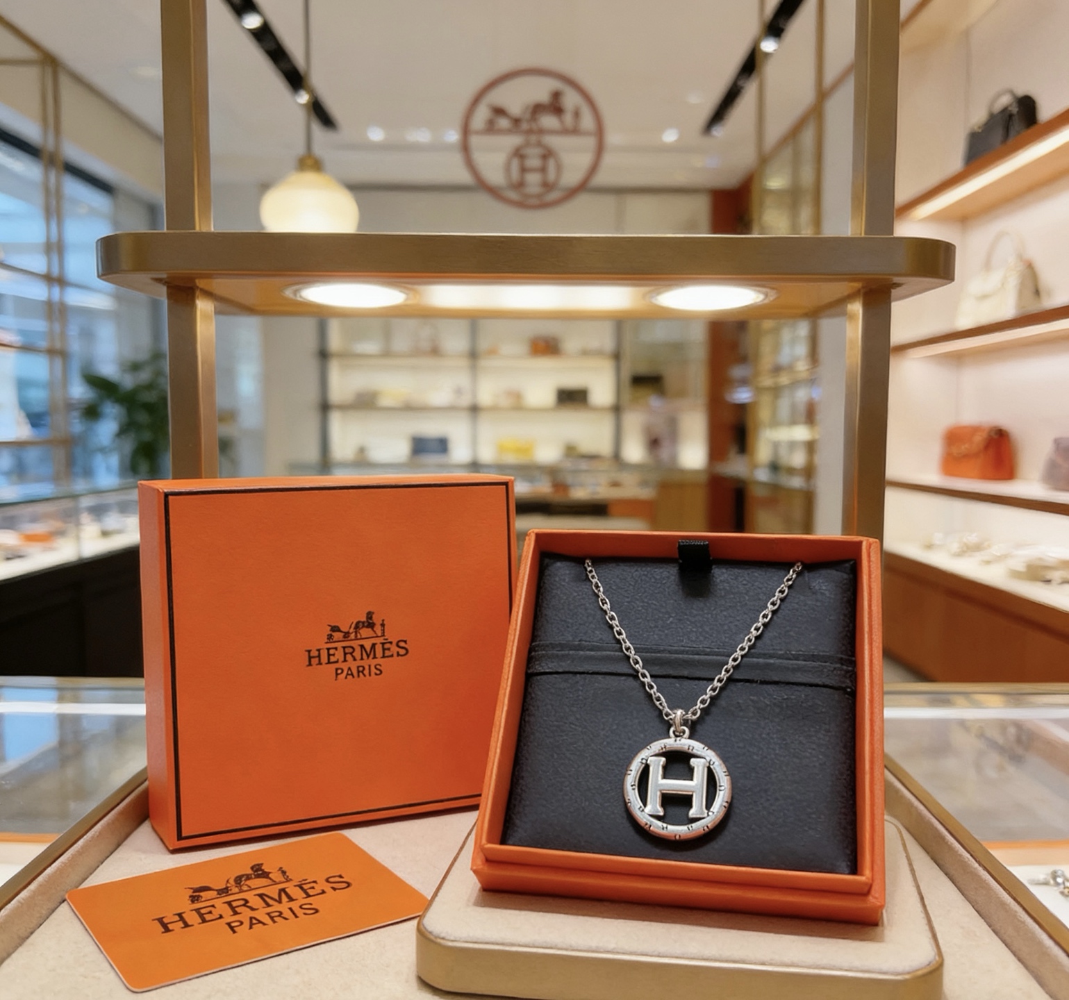 Hermès 爱马仕项链 猪鼻子项链系列首饰 进口定制.高端链条 搭配 新品 简单 火 设计独特 前卫 男女 款