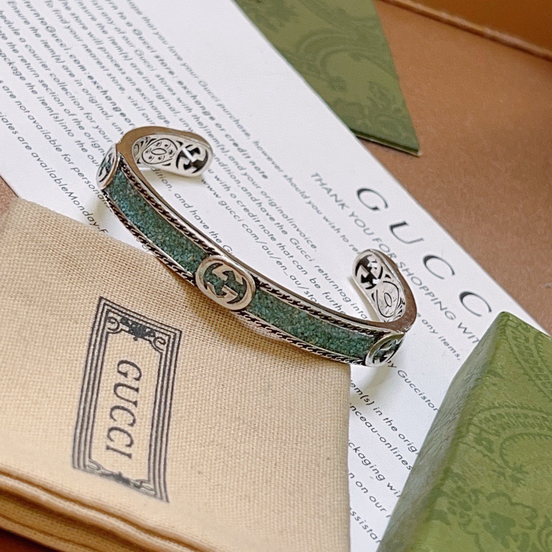 Gucci 𝐆𝐮𝐜𝐜𝐢古驰手镯手环湖蓝色 湖蓝色大理石独特魅力十足最新款手镯档次更高 Anger Forest系列双G 款系列 银大理石高品质古驰手环
