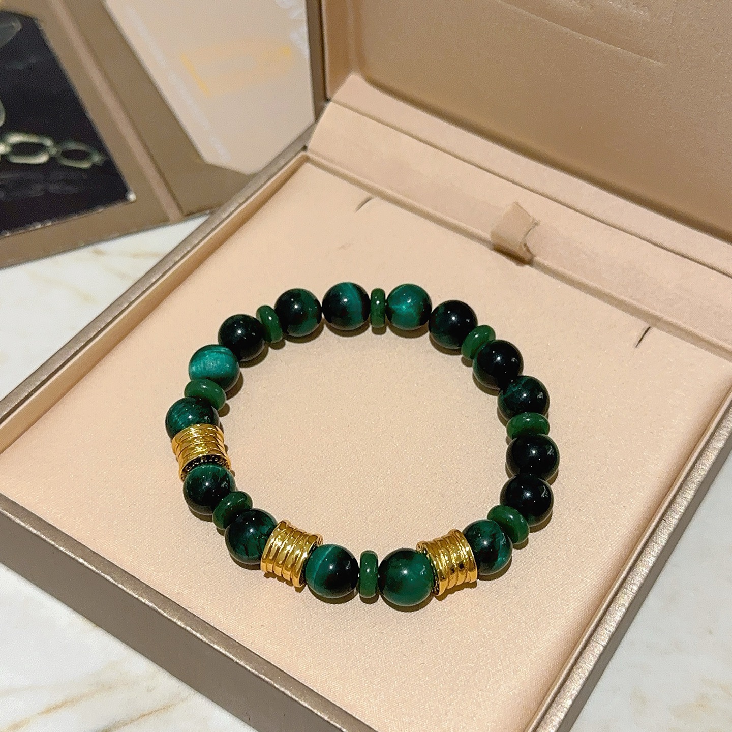 Bvlgari 宝格丽手链V金材质 BVLGARI宝格丽 DIVAS‘ DREAM 系列 天然虎眼石手链品相完美
