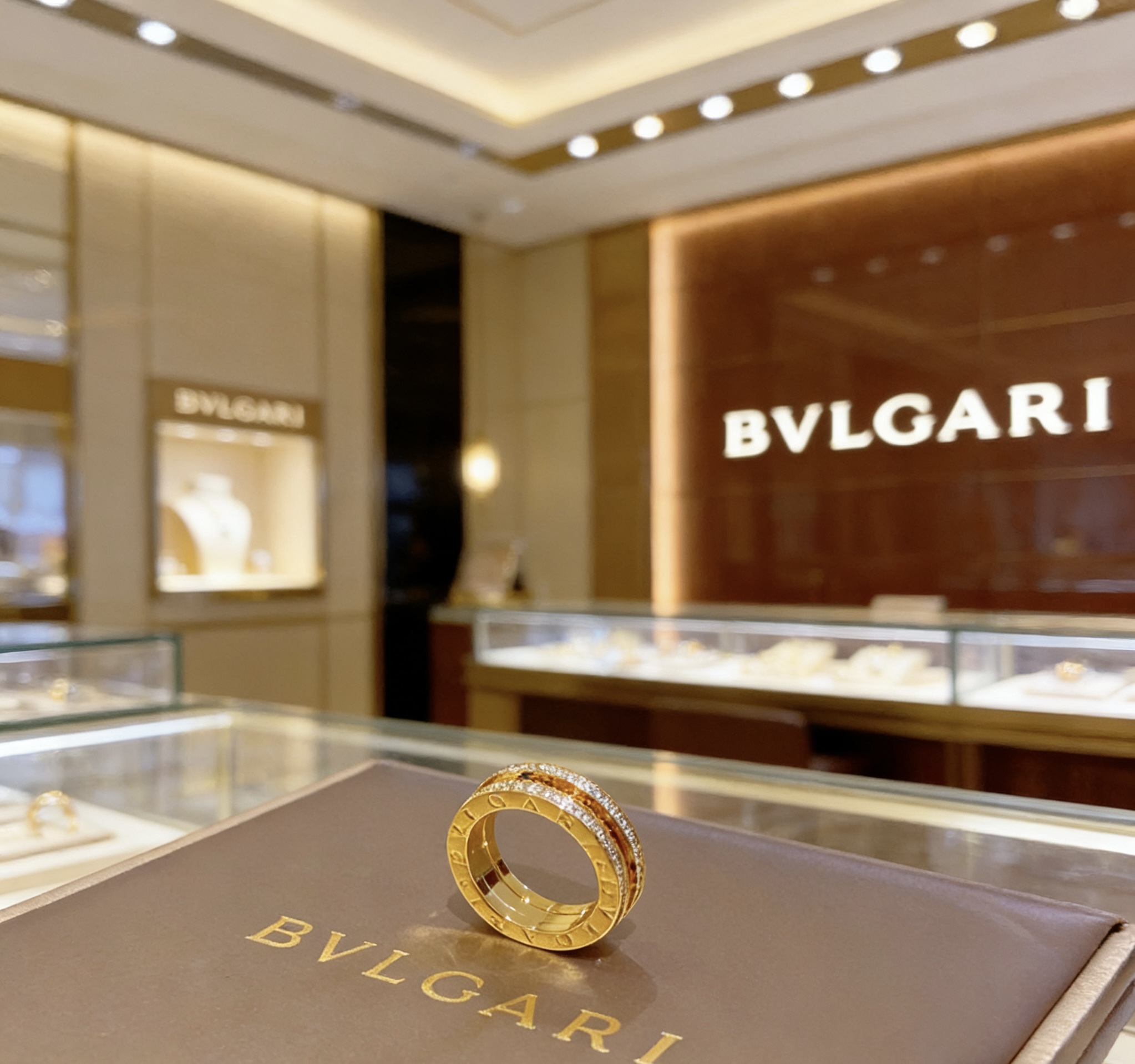 Bvlgari 宝格丽项链V金材质 BVLGARI宝格丽 DIVAS‘ DREAM 系列 品相完美